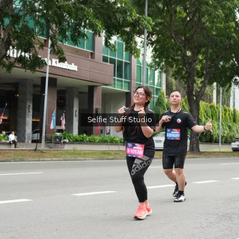 Runner Photo 3893646