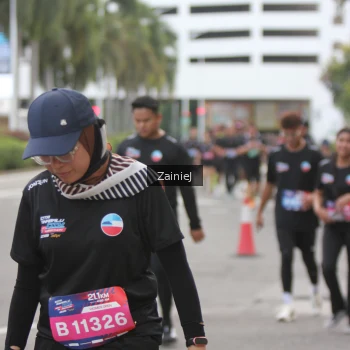 Runner Photo 3893666