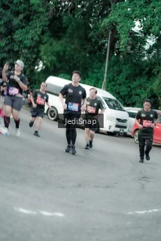 Runner Photo 3893677