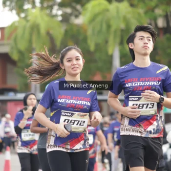 Runner Photo 3893742