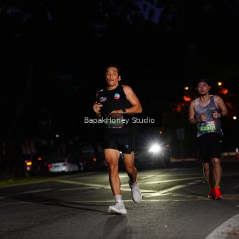 Runner Photo 3893755