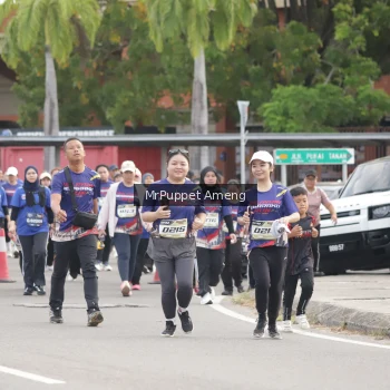 Runner Photo 3893819
