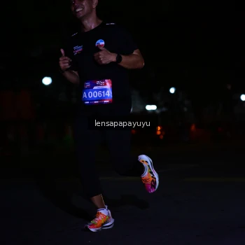 Runner Photo 3893893