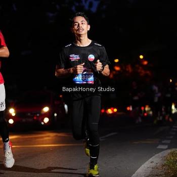 Runner Photo 3893975