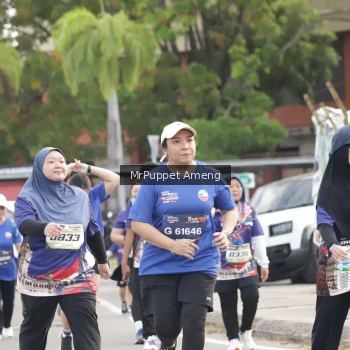 Runner Photo 3894175