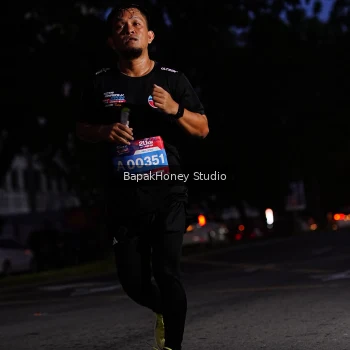 Runner Photo 3894381