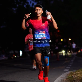 Runner Photo 3894406