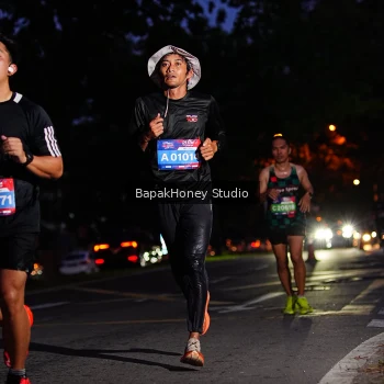 Runner Photo 3894475