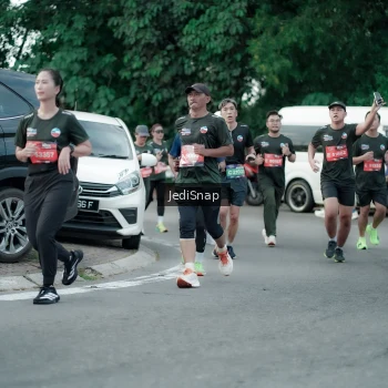 Runner Photo 3894494