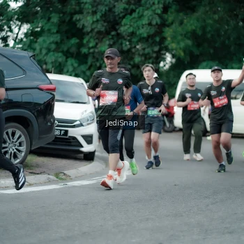 Runner Photo 3894523