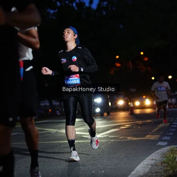 Runner Photo 3894533