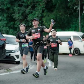 Runner Photo 3894538