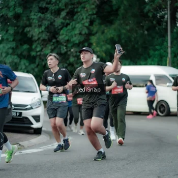 Runner Photo 3894542