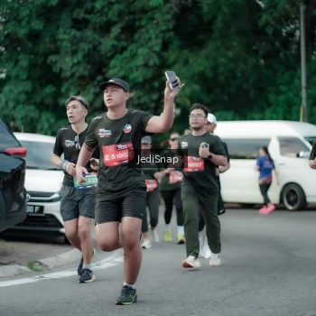 Runner Photo 3894552