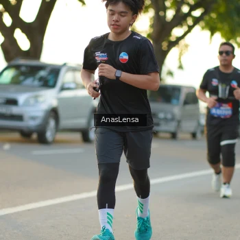 Runner Photo 3894559