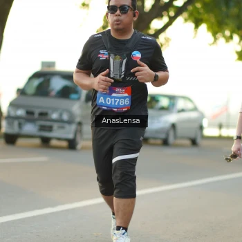 Runner Photo 3894565