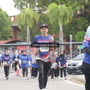Runner Photo 3894572