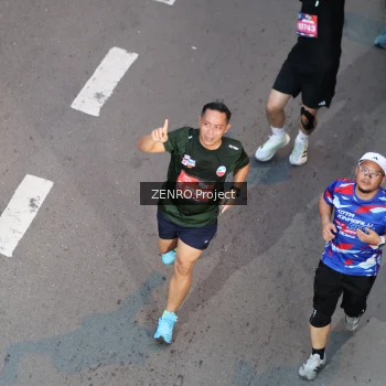 Runner Photo 3894656