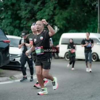 Runner Photo 3894720