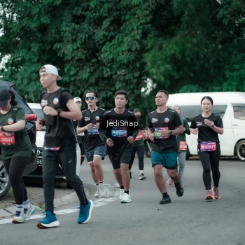 Runner Photo 3894871