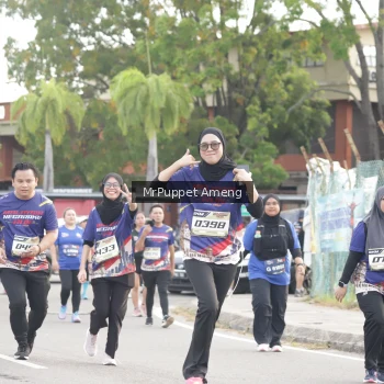 Runner Photo 3894901