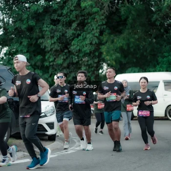 Runner Photo 3894904