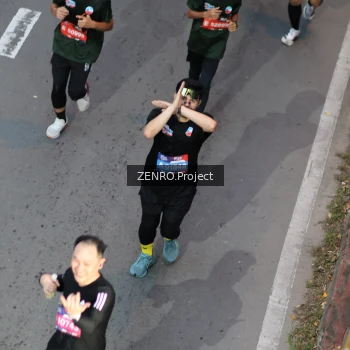 Runner Photo 3894930