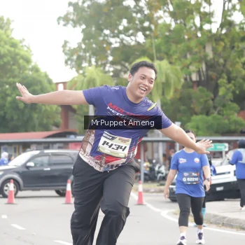 Runner Photo 3894951