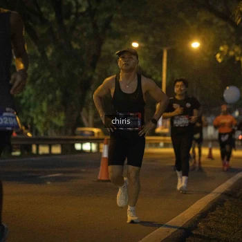 Runner Photo 3895040