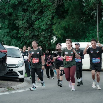 Runner Photo 3895058