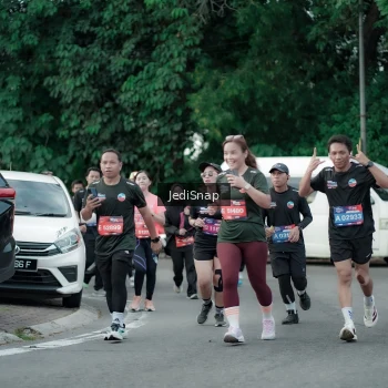 Runner Photo 3895073