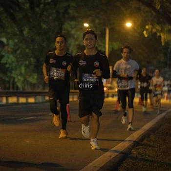 Runner Photo 3895076