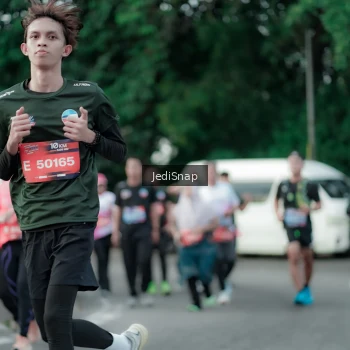 Runner Photo 3895108