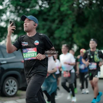 Runner Photo 3895152