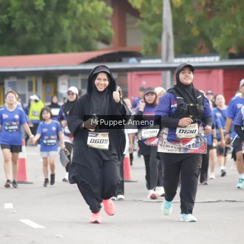 Runner Photo 3895176