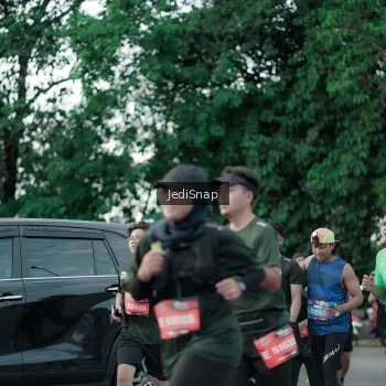 Runner Photo 3895202