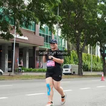 Runner Photo 3895213
