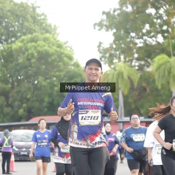 Runner Photo 3895217