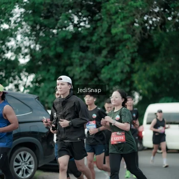 Runner Photo 3895222