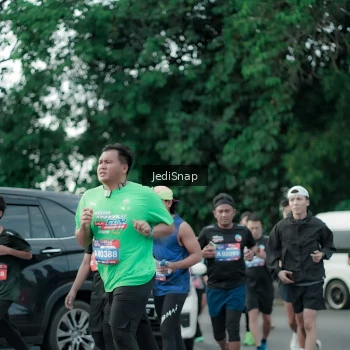 Runner Photo 3895232