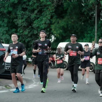 Runner Photo 3895262