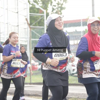 Runner Photo 3895275