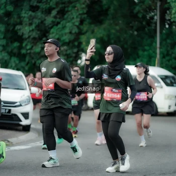 Runner Photo 3895295