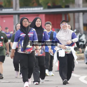 Runner Photo 3895324
