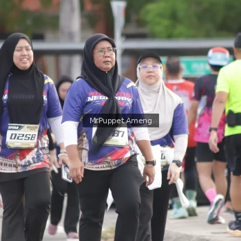 Runner Photo 3895331