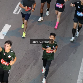 Runner Photo 3895336