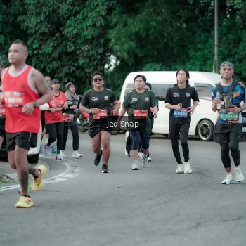 Runner Photo 3895359