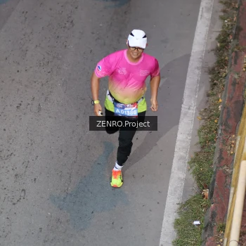 Runner Photo 3895365