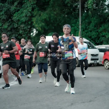 Runner Photo 3895385