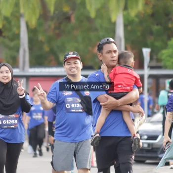 Runner Photo 3895389